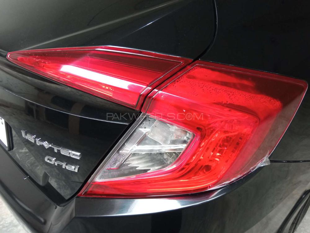 Honda Civic 2018 for Sale in Lahore Honda Civic 2018 for Sale in Lahore Image-11
