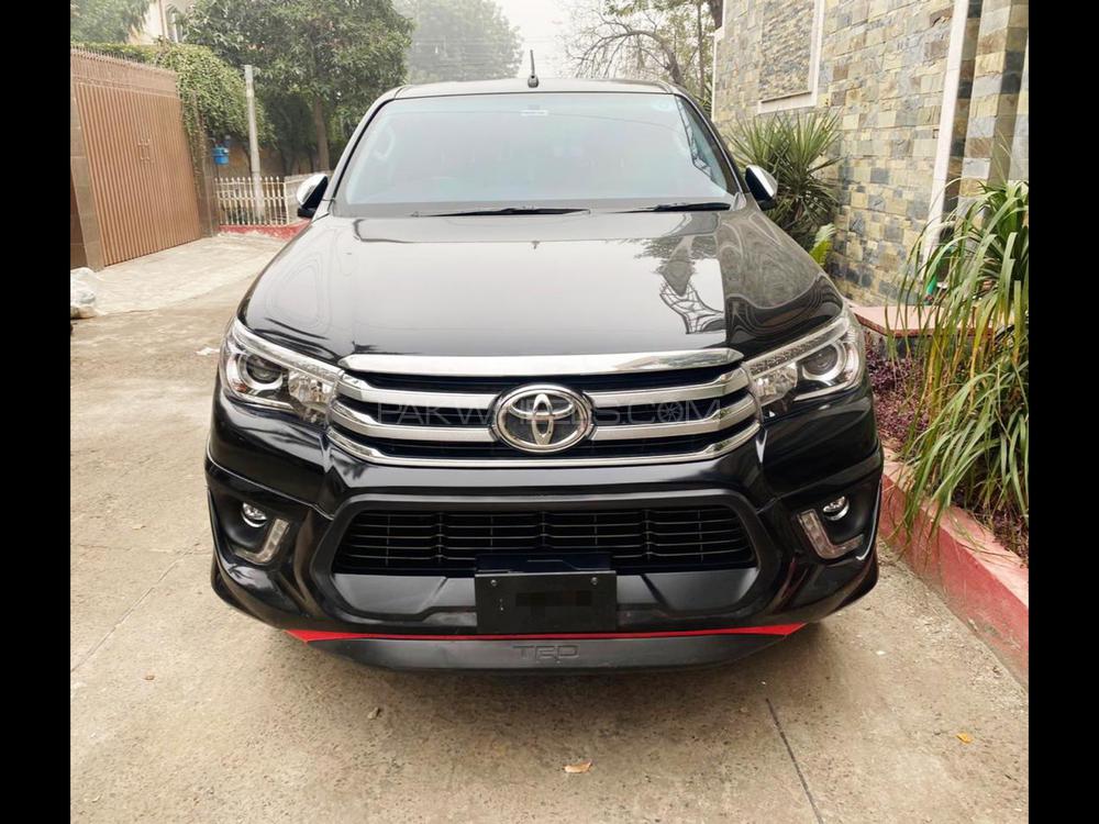 Toyota Hilux 2020 for Sale in Faisalabad Image-1