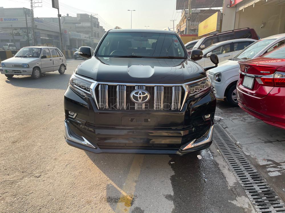 Toyota Prado 2010 for Sale in Multan Image-1