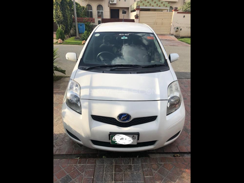Toyota Vitz 2007 for Sale in Lahore Image-1