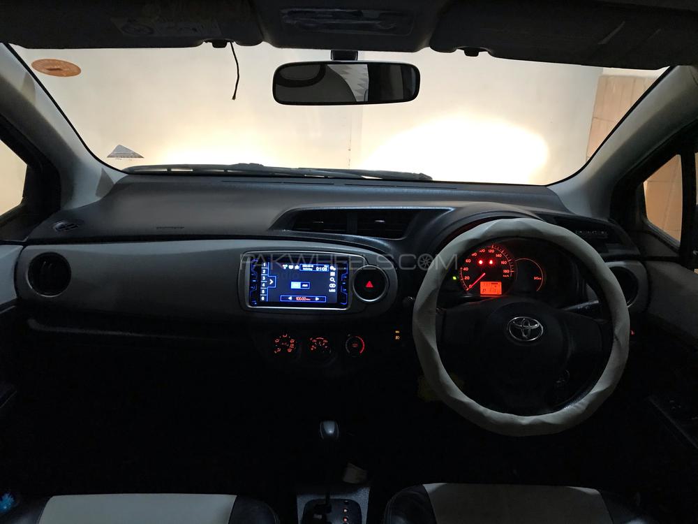 Toyota Vitz 2013 for Sale in Karachi Toyota Vitz 2013 for Sale in Karachi Image-2