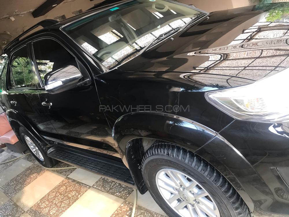 ٹویوٹا فورچیونر 2013 for Sale in لاہور ٹویوٹا فورچیونر 2013 for Sale in لاہور Image-3