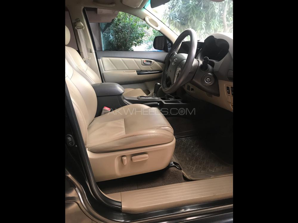 ٹویوٹا فورچیونر 2013 for Sale in لاہور ٹویوٹا فورچیونر 2013 for Sale in لاہور Image-8