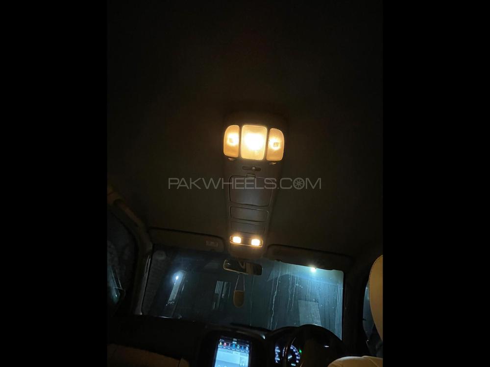 Toyota Land Cruiser 2000 for Sale in Lahore Toyota Land Cruiser 2000 for Sale in Lahore Image-11