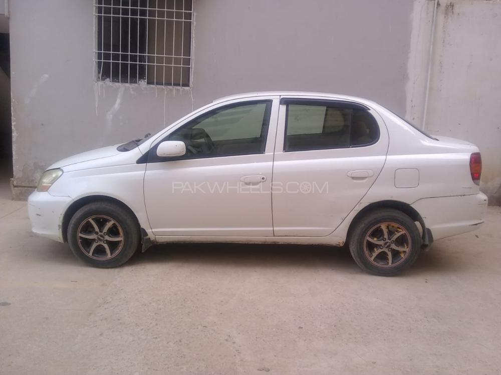 Toyota Platz 2004 for Sale in Karachi Toyota Platz 2004 for Sale in Karachi Image-3