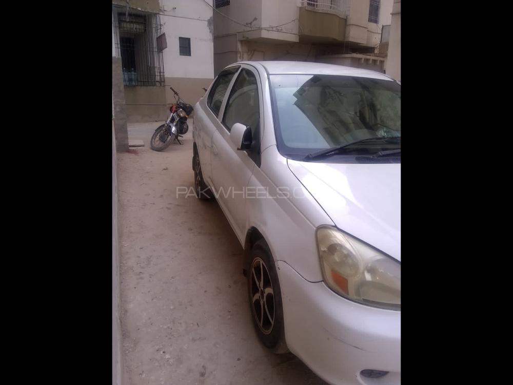 Toyota Platz 2004 for Sale in Karachi Toyota Platz 2004 for Sale in Karachi Image-4