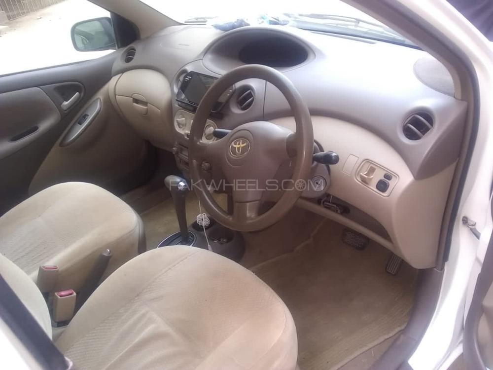 Toyota Platz 2004 for Sale in Karachi Toyota Platz 2004 for Sale in Karachi Image-6