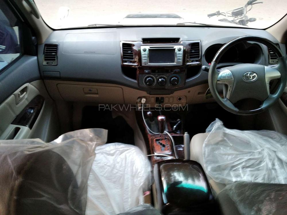 Toyota Hilux 2012 for Sale in Hyderabad Toyota Hilux 2012 for Sale in Hyderabad Image-9