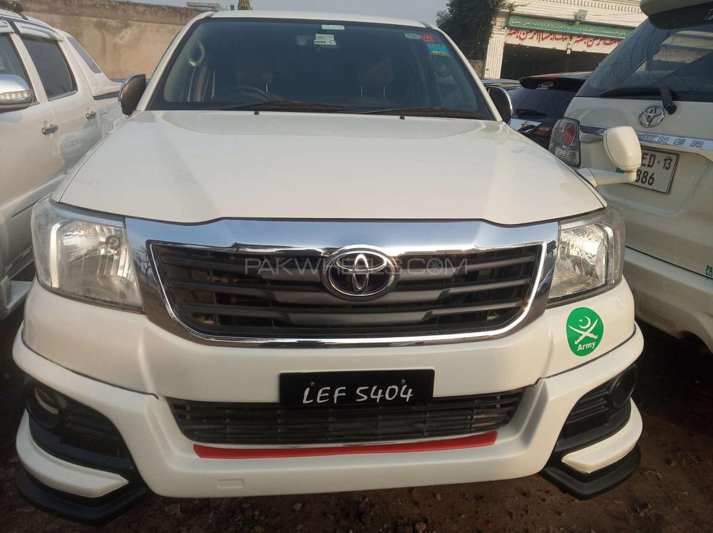Toyota Hilux 2014 for Sale in Gujranwala Image-1