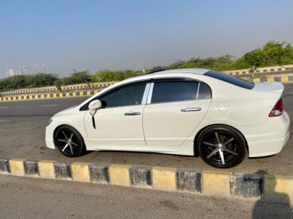 Honda Civic - 2012  Honda Civic - 2012  Image-2