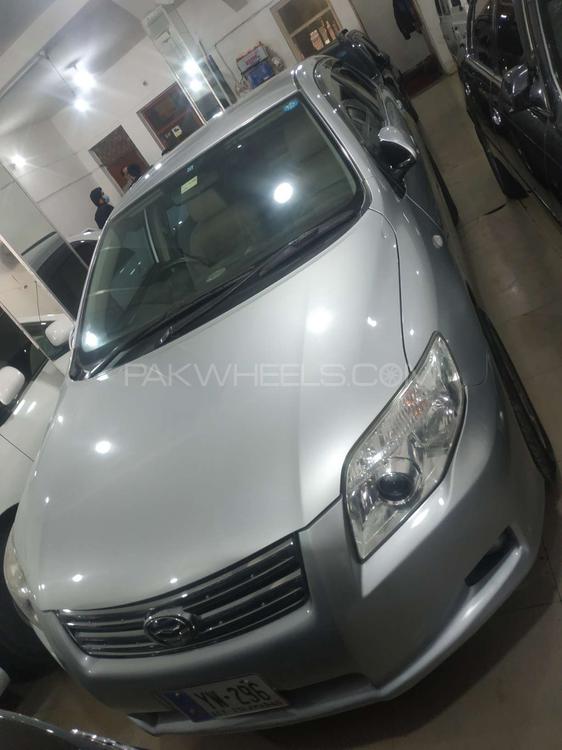 Toyota Corolla Axio 2007 for Sale in Peshawar Image-1
