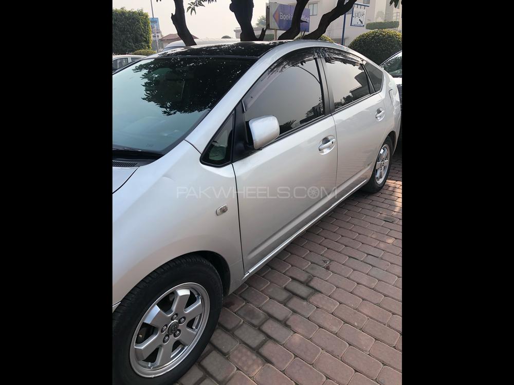 ٹویوٹا پریوس 2007 for Sale in لاہور ٹویوٹا پریوس 2007 for Sale in لاہور Image-3