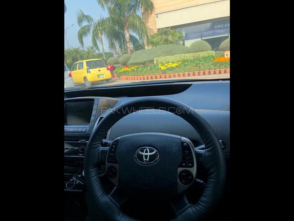 ٹویوٹا پریوس 2007 for Sale in لاہور ٹویوٹا پریوس 2007 for Sale in لاہور Image-4