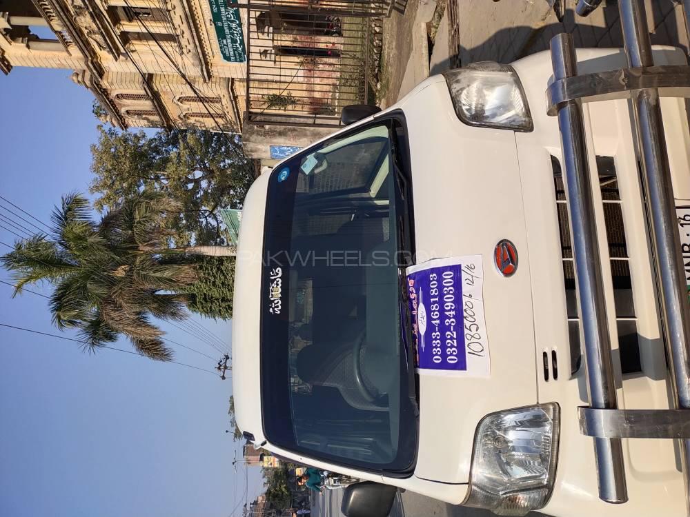 Daihatsu Hijet 2012 for Sale in Gujrat Image-1