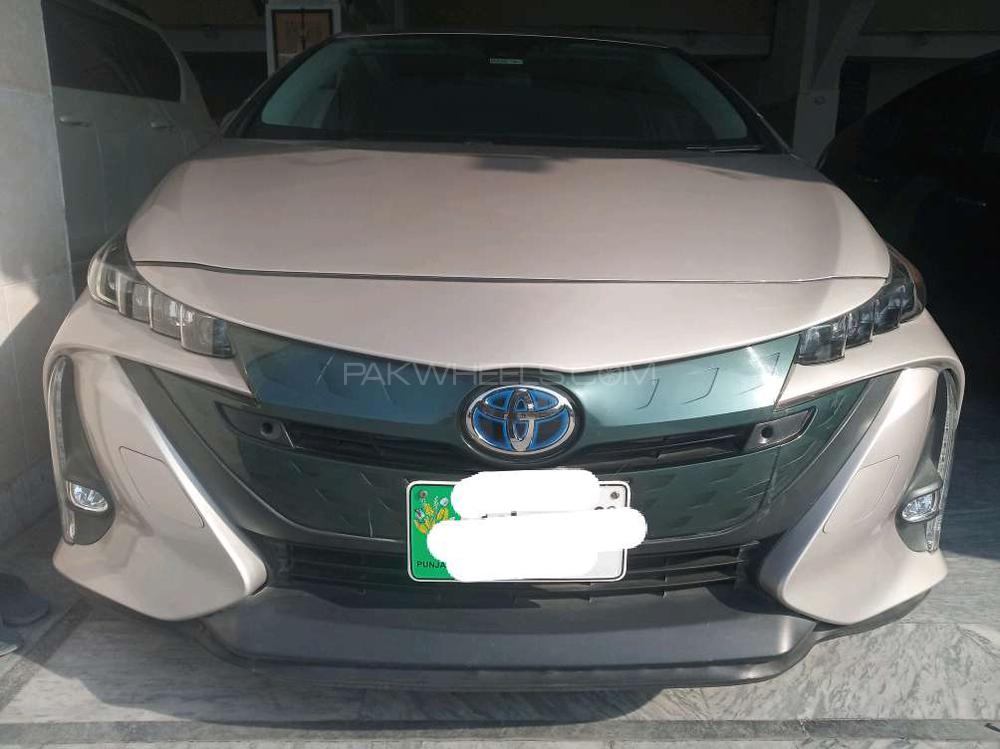Toyota Prius 2017 for Sale in Gujranwala Image-1