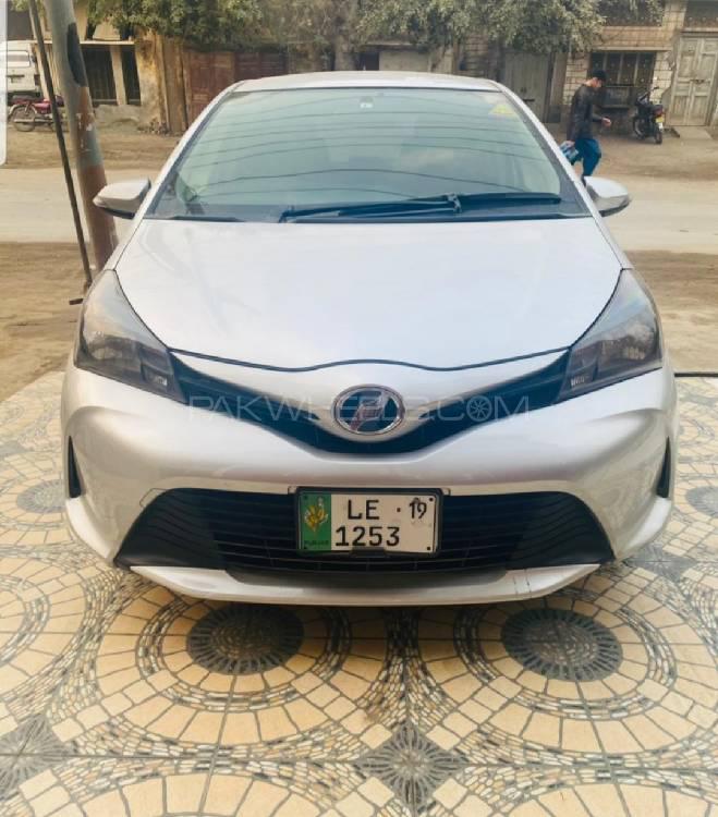 Toyota Vitz 2015 for Sale in Sargodha Image-1