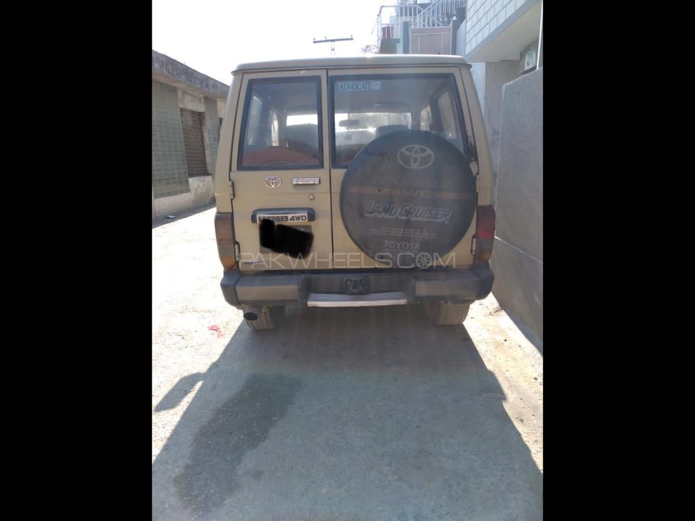Toyota Land Cruiser 1990 for Sale in Muzaffarabad Toyota Land Cruiser 1990 for Sale in Muzaffarabad Image-6