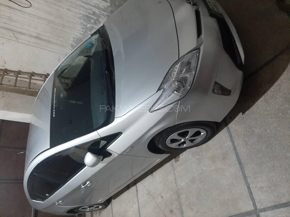 ٹویوٹا پریوس 2012 for Sale in لاہور ٹویوٹا پریوس 2012 for Sale in لاہور Image-3