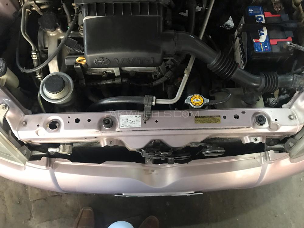 Toyota Vitz 2001 for Sale in Mardan Image-1