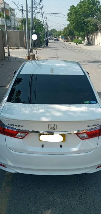 Honda Grace Hybrid 2015 for Sale in Karachi Honda Grace Hybrid 2015 for Sale in Karachi Image-16