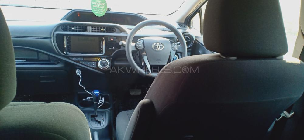 Toyota Aqua 2017 for Sale in Multan Toyota Aqua 2017 for Sale in Multan Image-8