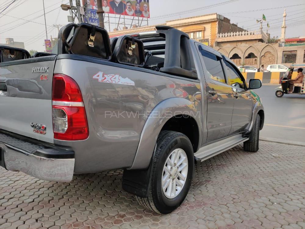 ٹویوٹا ہائیلکس 2014 for Sale in لاہور ٹویوٹا ہائیلکس 2014 for Sale in لاہور Image-12