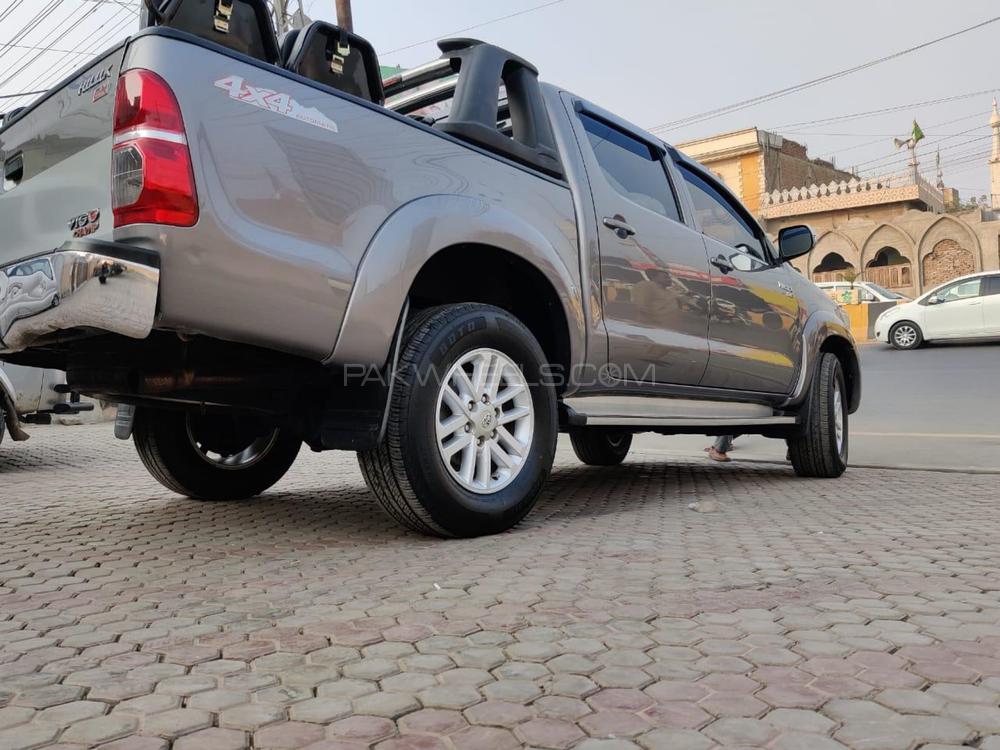 ٹویوٹا ہائیلکس 2014 for Sale in لاہور ٹویوٹا ہائیلکس 2014 for Sale in لاہور Image-14