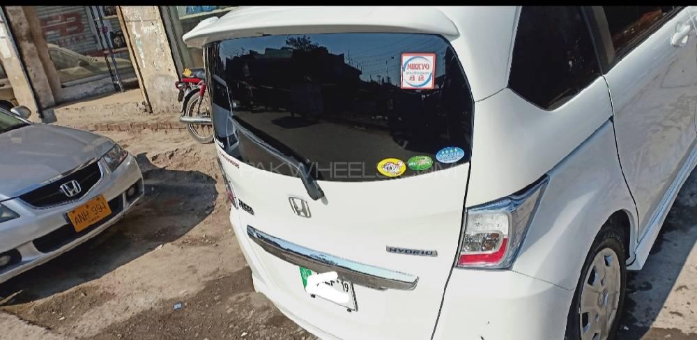 Honda Freed 2014 for Sale in Lahore Honda Freed 2014 for Sale in Lahore Image-13