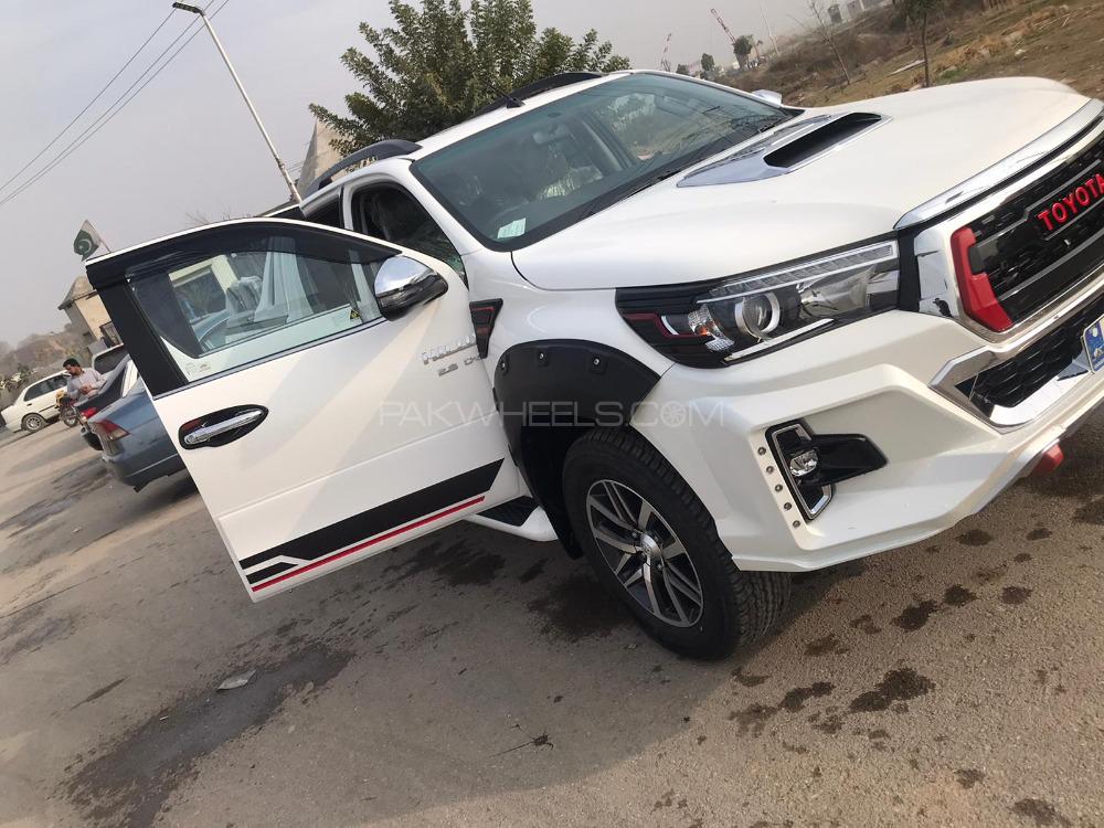 Toyota Hilux 2021 for Sale in Rawalpindi Image-1