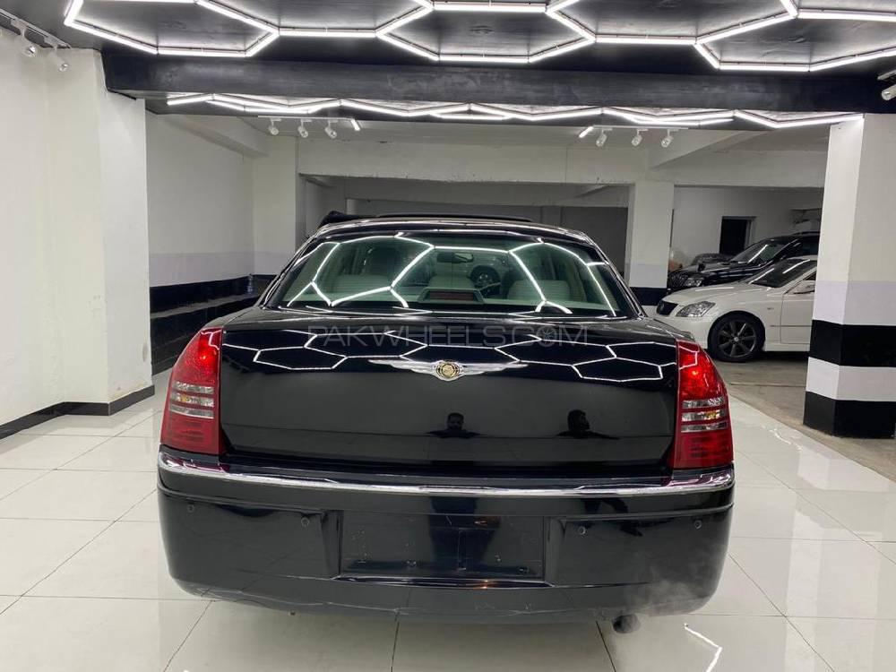 کرائسلر 300 سی 2006 for Sale in اسلام آباد کرائسلر 300 سی 2006 for Sale in اسلام آباد Image-4