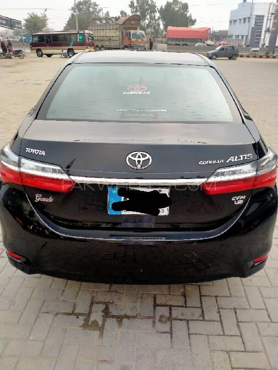 ٹویوٹا کرولا 2018 for Sale in گجرانوالہ ٹویوٹا کرولا 2018 for Sale in گجرانوالہ Image-3