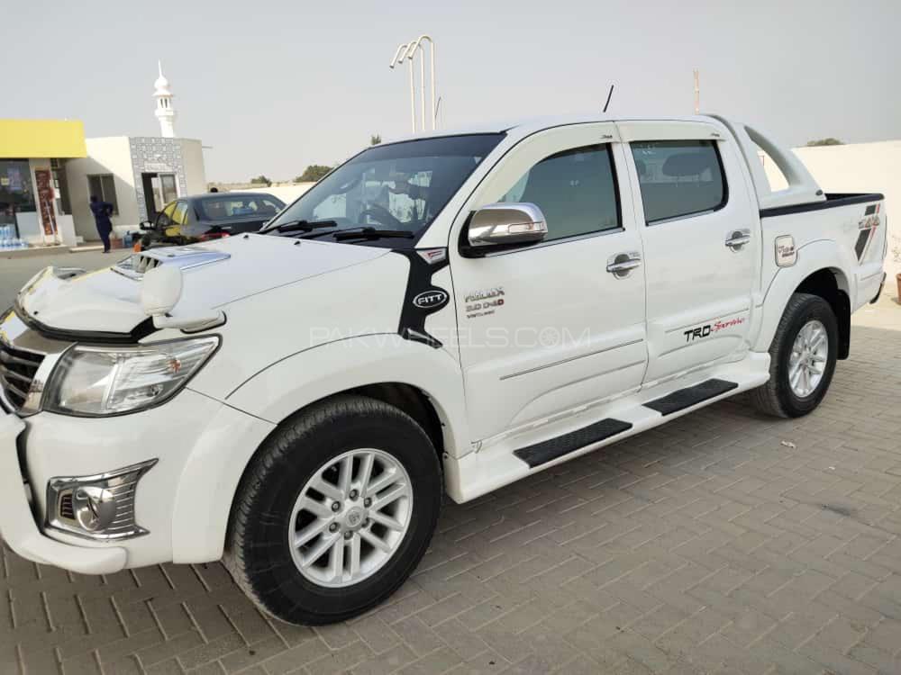 Toyota Hilux 2012 for Sale in Multan Image-1