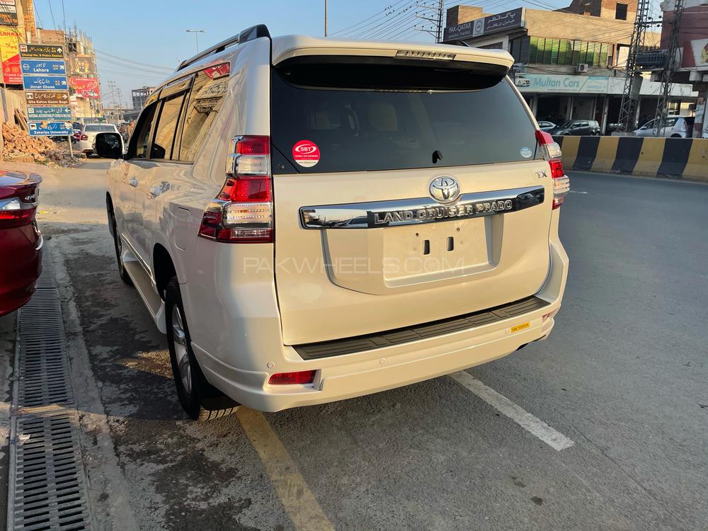 Toyota Prado 2015 for Sale in Multan Toyota Prado 2015 for Sale in Multan Image-12