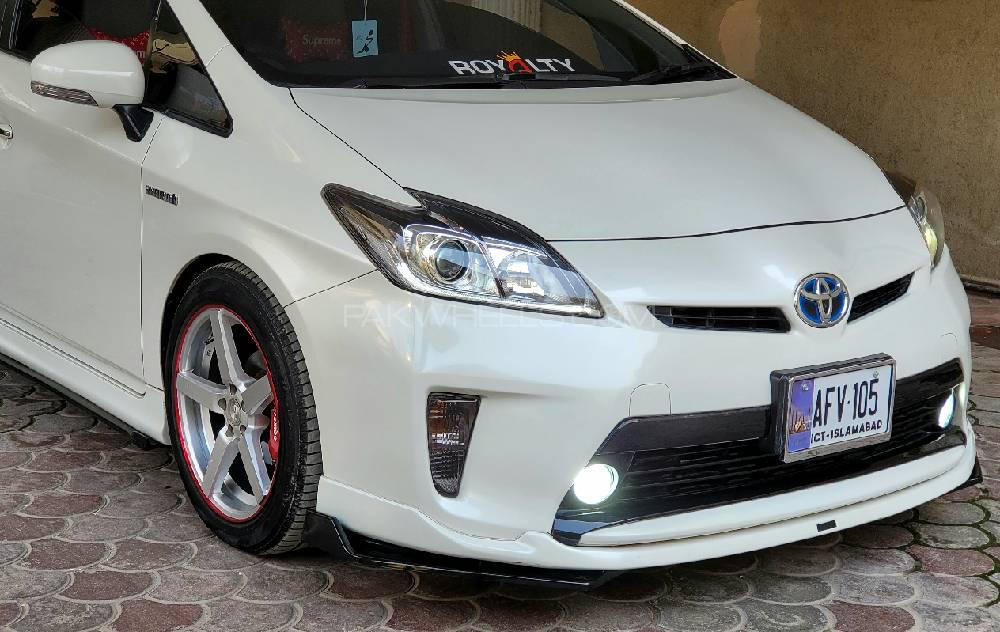 Toyota Prius 2014 for Sale in Peshawar Toyota Prius 2014 for Sale in Peshawar Image-3