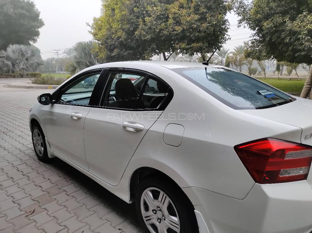 ہونڈا سٹی 2016 for Sale in فیصل آباد ہونڈا سٹی 2016 for Sale in فیصل آباد Image-5