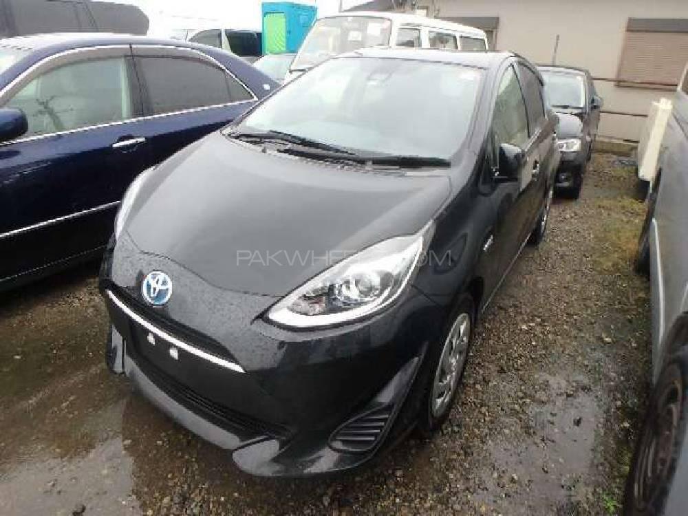 ٹویوٹا اکوا 2017 for Sale in پشاور ٹویوٹا اکوا 2017 for Sale in پشاور Image-3