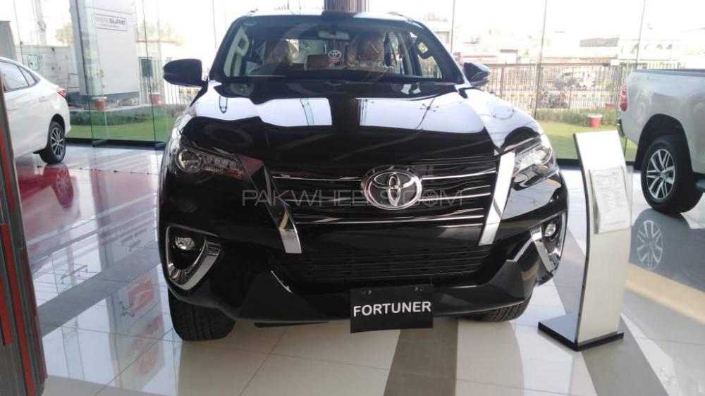Toyota Fortuner 2021 for Sale in Lahore Image-1