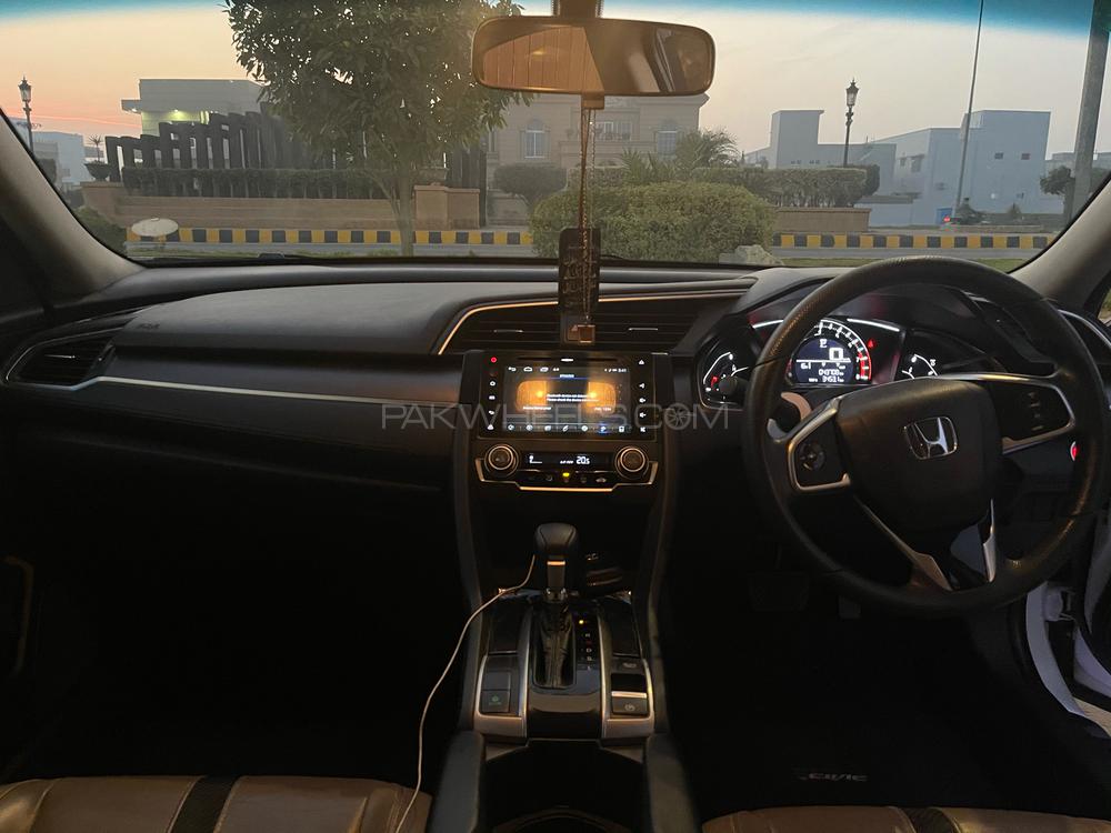 Honda Civic 2019 for Sale in Sialkot Honda Civic 2019 for Sale in Sialkot Image-10