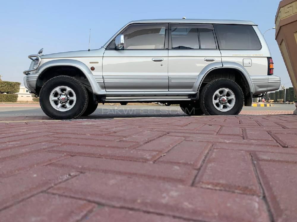 Mitsubishi Pajero 1994 for Sale in Haroonabad Image-1