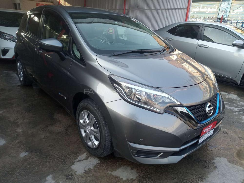 Nissan Note 2017 for Sale in Gujranwala Image-1