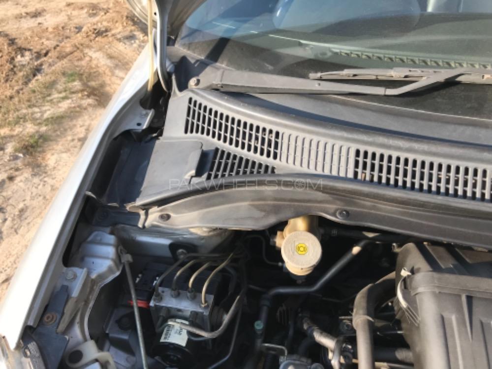 Suzuki Swift 2015 for Sale in Lahore Suzuki Swift 2015 for Sale in Lahore Image-16