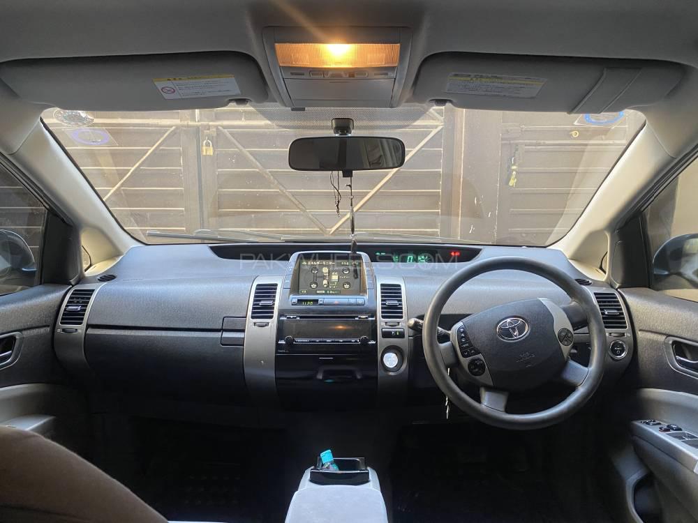 Toyota Prius 2011 for Sale in Peshawar Toyota Prius 2011 for Sale in Peshawar Image-13