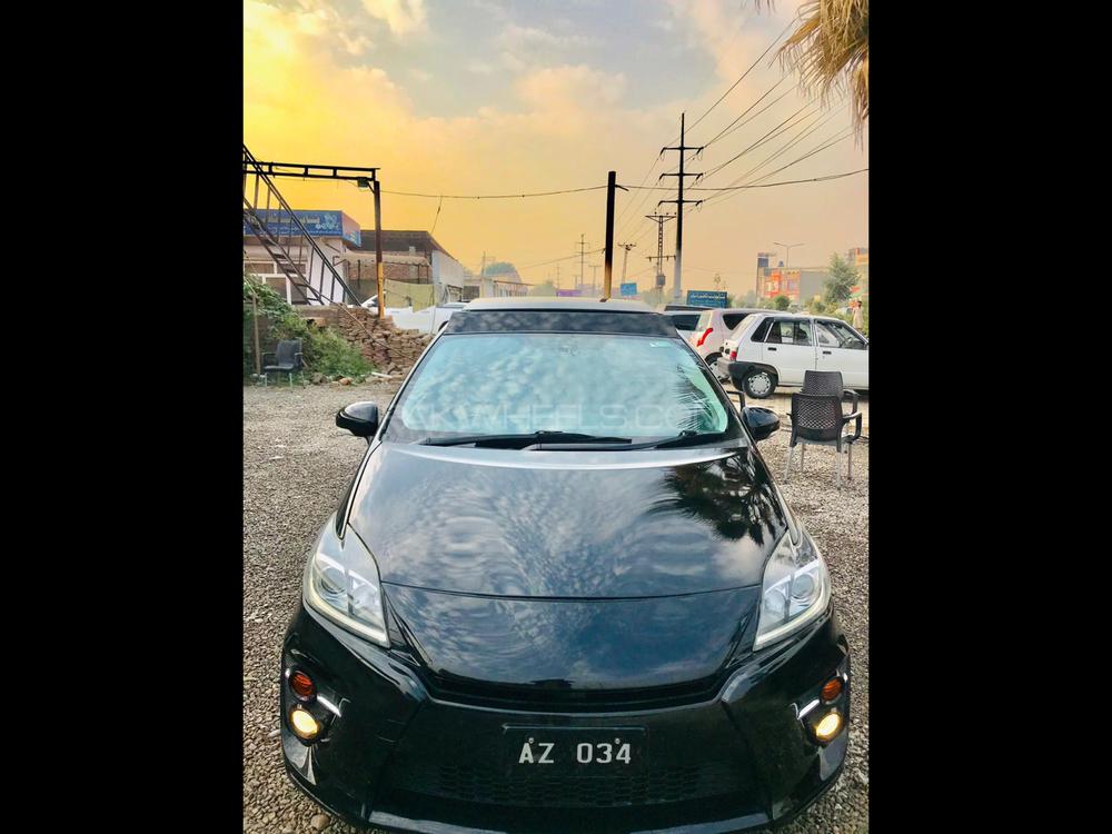 Toyota Prius 2010 for Sale in Peshawar Toyota Prius 2010 for Sale in Peshawar Image-4