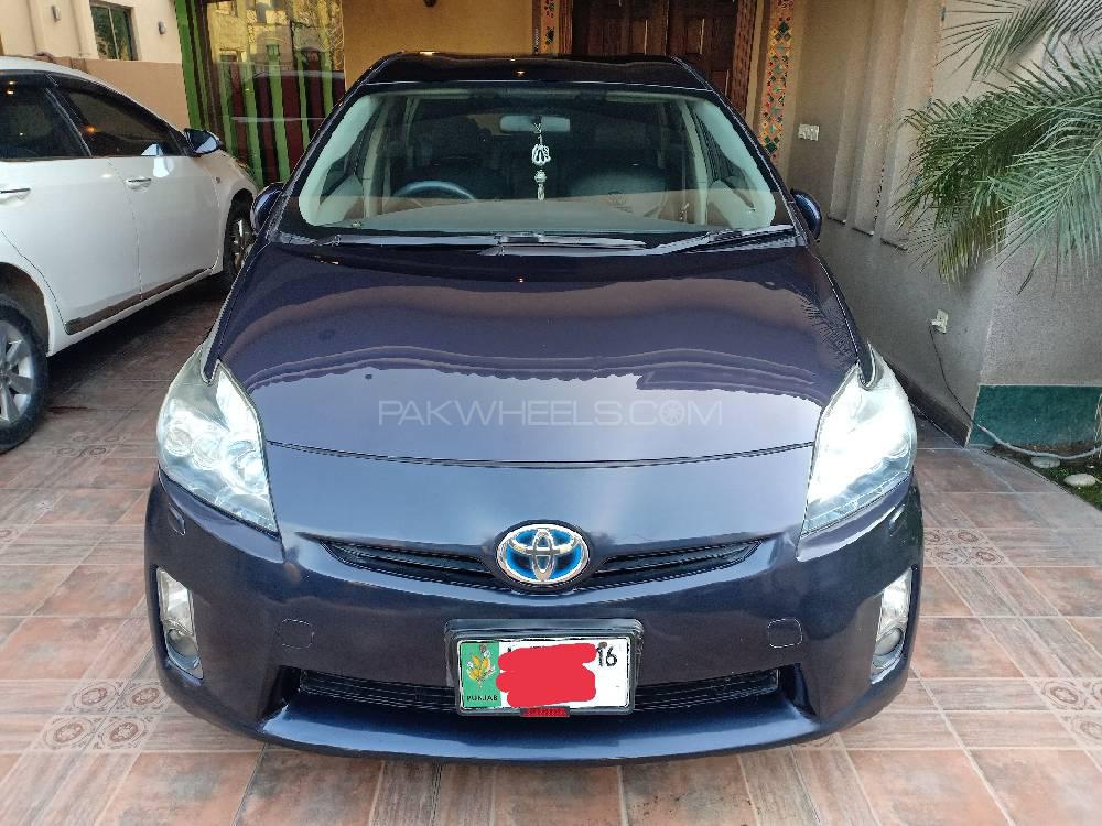 Toyota Prius 2011 for Sale in Lahore Image-1