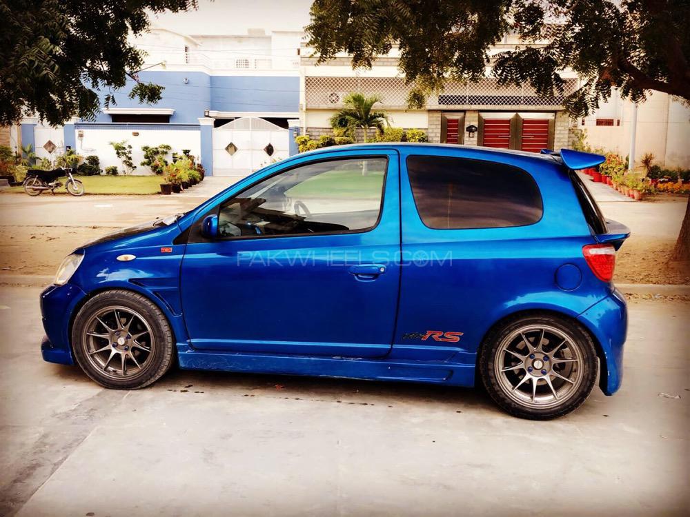 Toyota Vitz - 2004  Toyota Vitz - 2004  Image-13