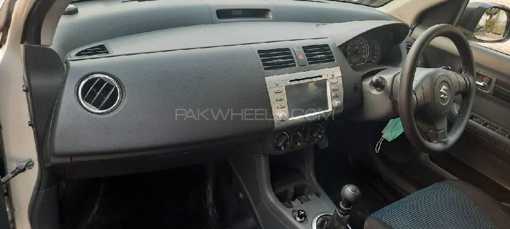 Suzuki Swift 2015 for Sale in Karachi Suzuki Swift 2015 for Sale in Karachi Image-9