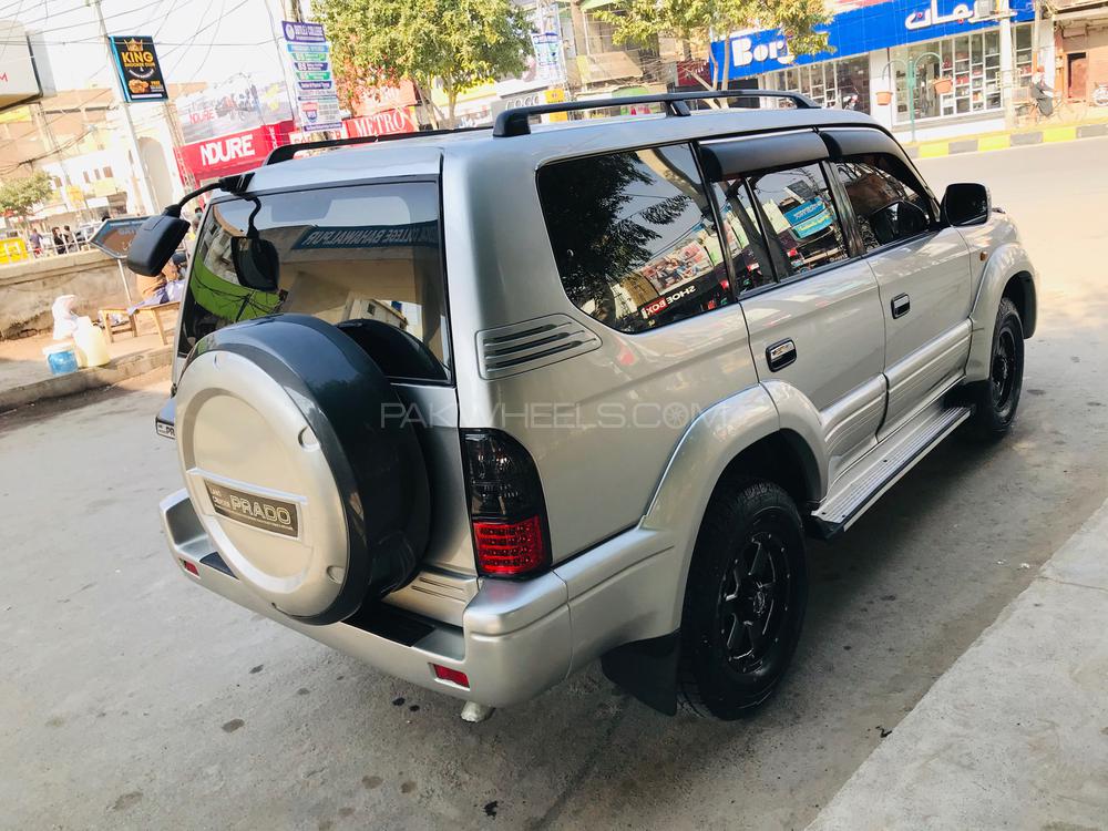 Toyota Prado 2001 for Sale in Bahawalpur Toyota Prado 2001 for Sale in Bahawalpur Image-9