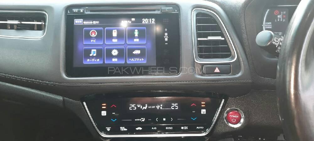 Honda Vezel 2017 for Sale in Rawalpindi Honda Vezel 2017 for Sale in Rawalpindi Image-2