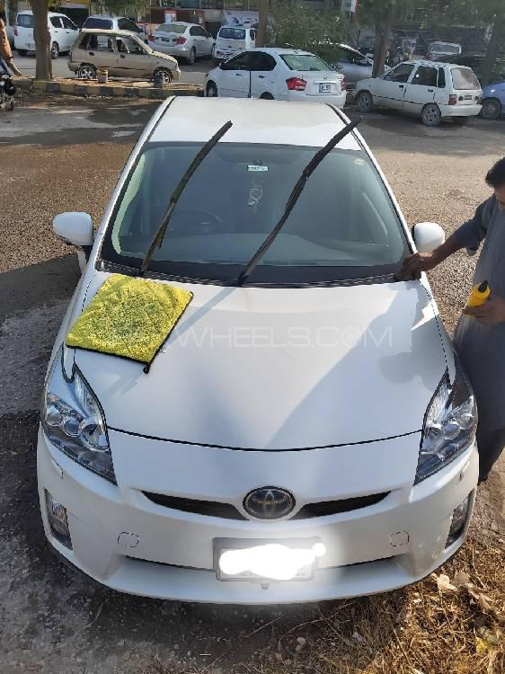 Toyota Prius 2010 for Sale in Islamabad Image-1