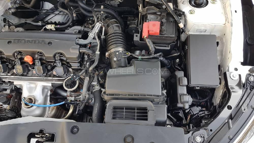 Honda Civic 2020 for Sale in Pir mahal Honda Civic 2020 for Sale in Pir mahal Image-7